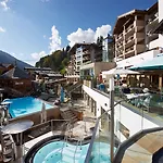 Stammhaus Im Alpine Palace Szálloda Saalbach Hinterglemm