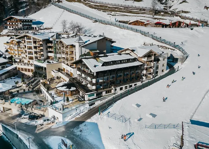 Stammhaus Im Alpine Palace Szálloda 3*
